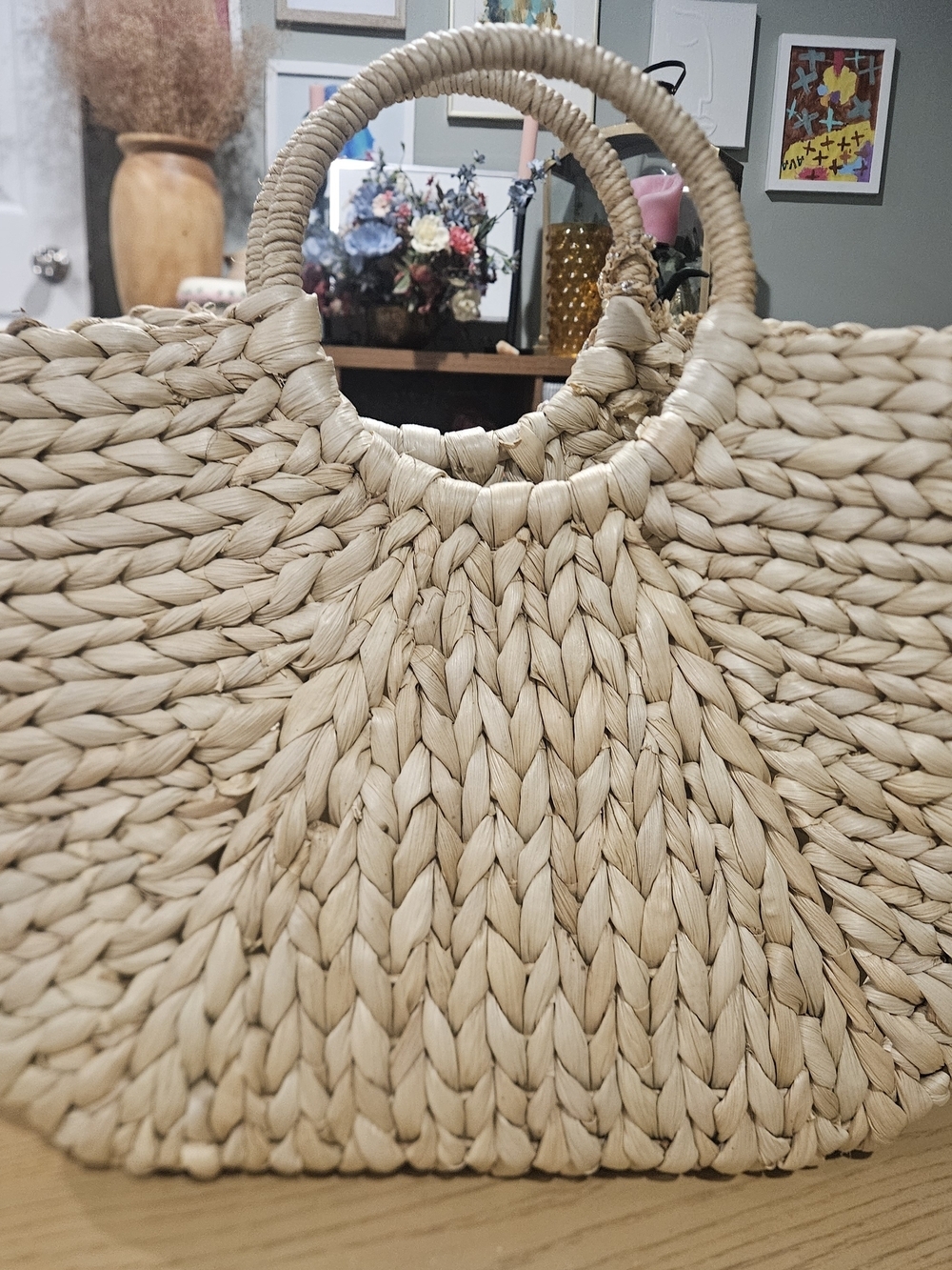 Bujibaja Woven Corn Husk & Raffia Tote Bag – Natural Straw - Picture 8 of 15